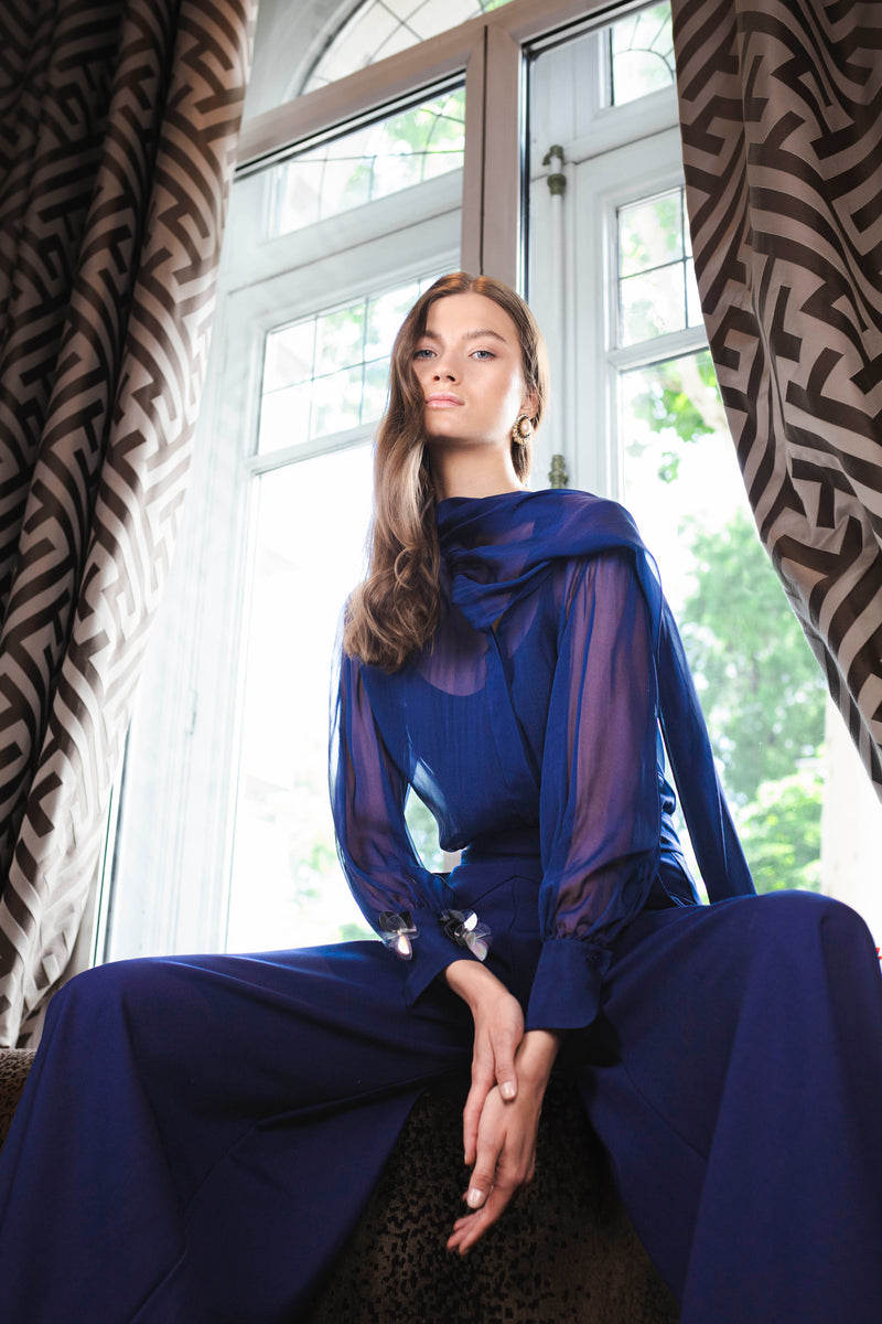 Pantalón azul capri