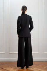Chaqueta negra de traje