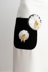 Falda larga blanca con bolsillos en negro