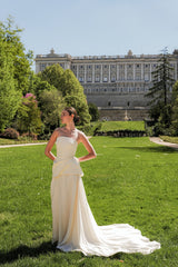 Corsé de jacquard con peplum