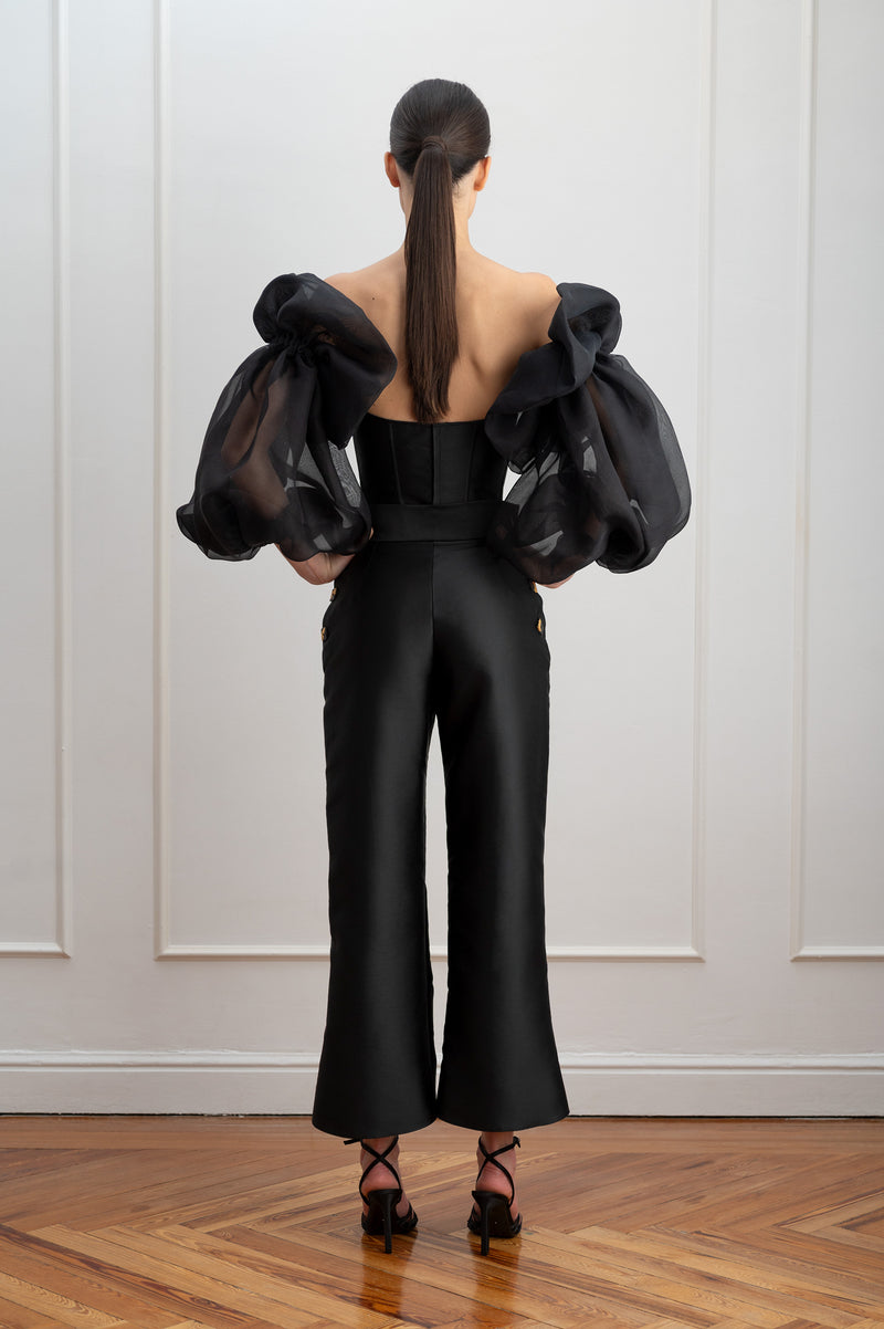 Pantalón negro capri