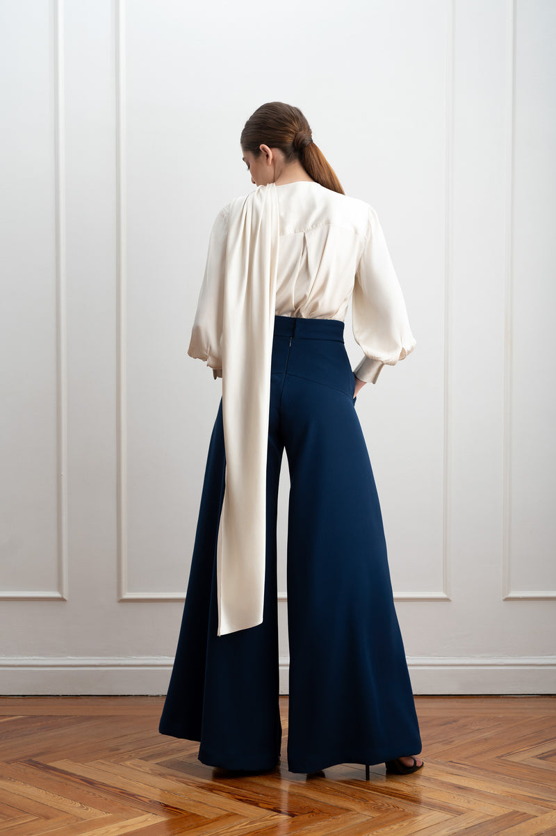 Pantalón azul palazzo