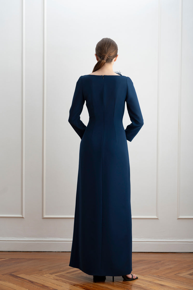 Vestido azul plumas