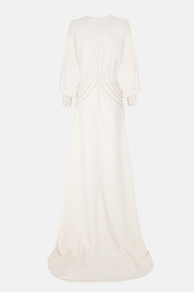 Vestido de manga larga con detalles bordados silueta espalda
