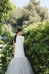 Vestido con nido de abeja y falda de tul espalda