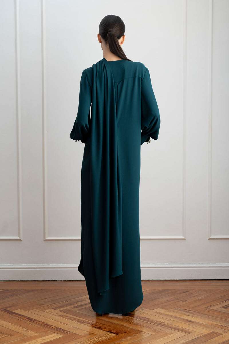 Vestido verde con pañuelo