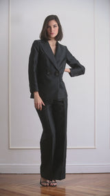 Chaqueta traje cruzada negra video