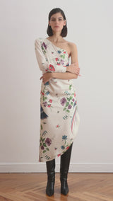 Video del vestido midi asimétrico estampado