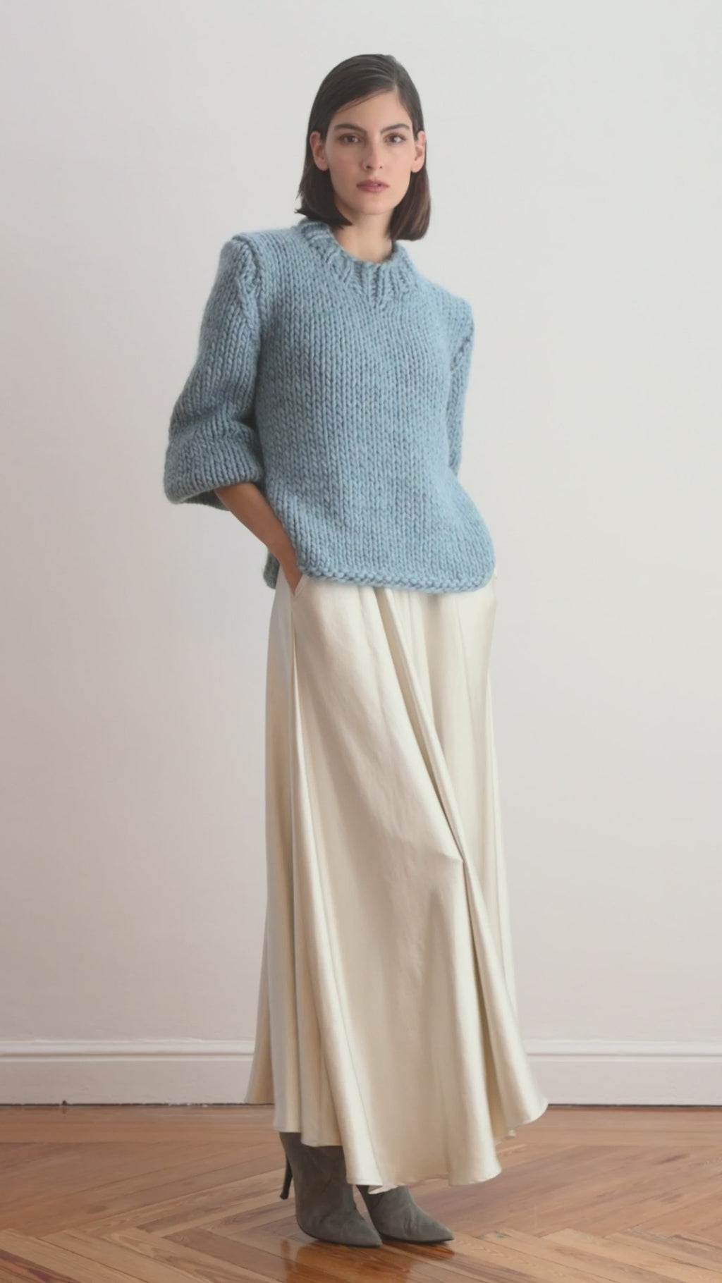 Video del jersey oversize color azul
