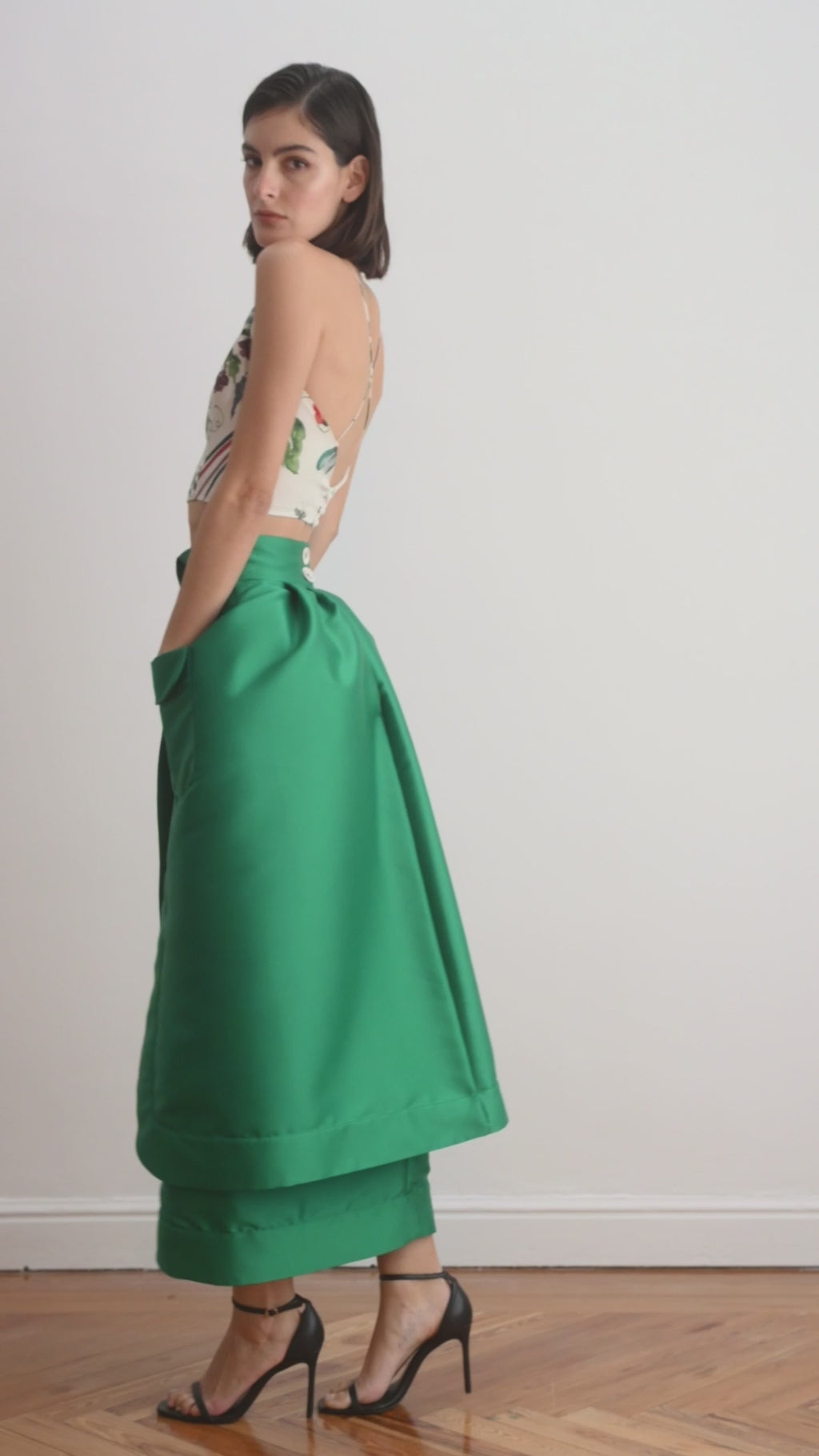 Video de la falda doble capa verde