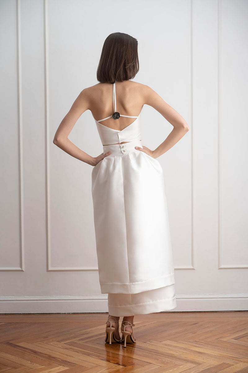 Falda de doble capa novia espalda