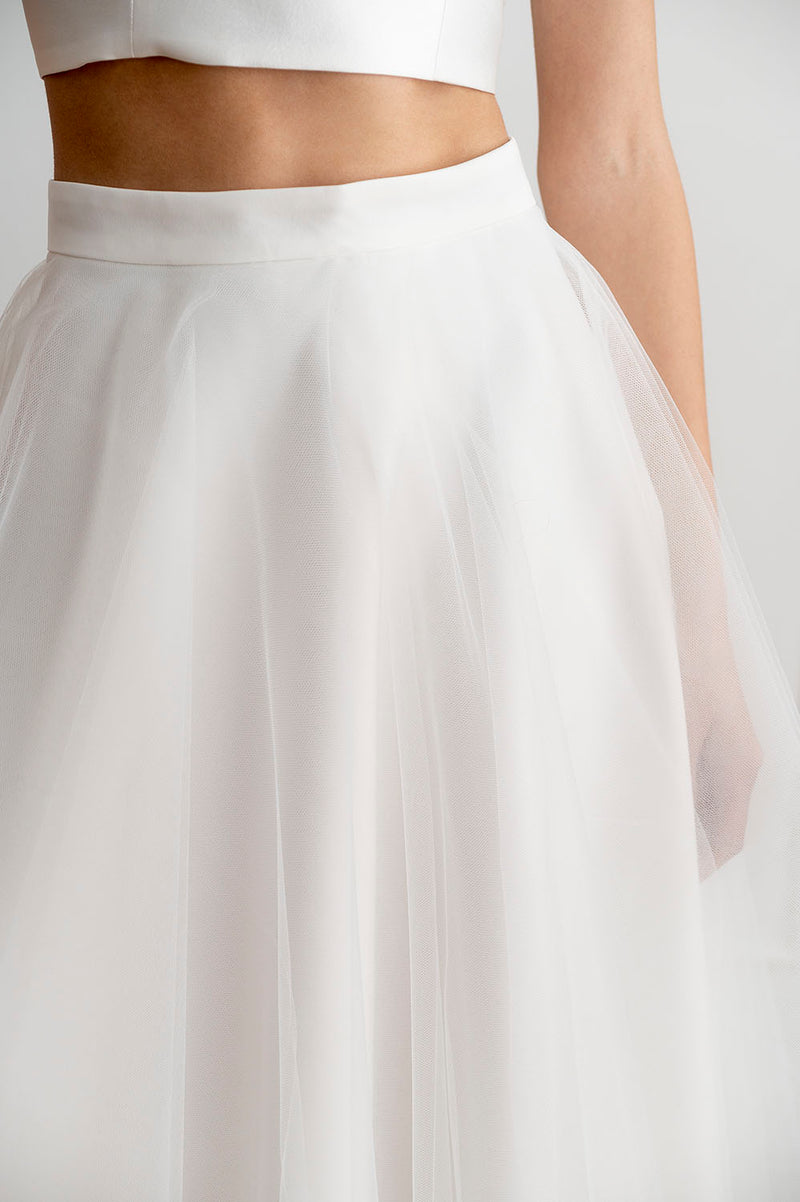 Falda larga con vuelo novia detalle