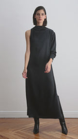 Video del vestido midi asimétrico negro
