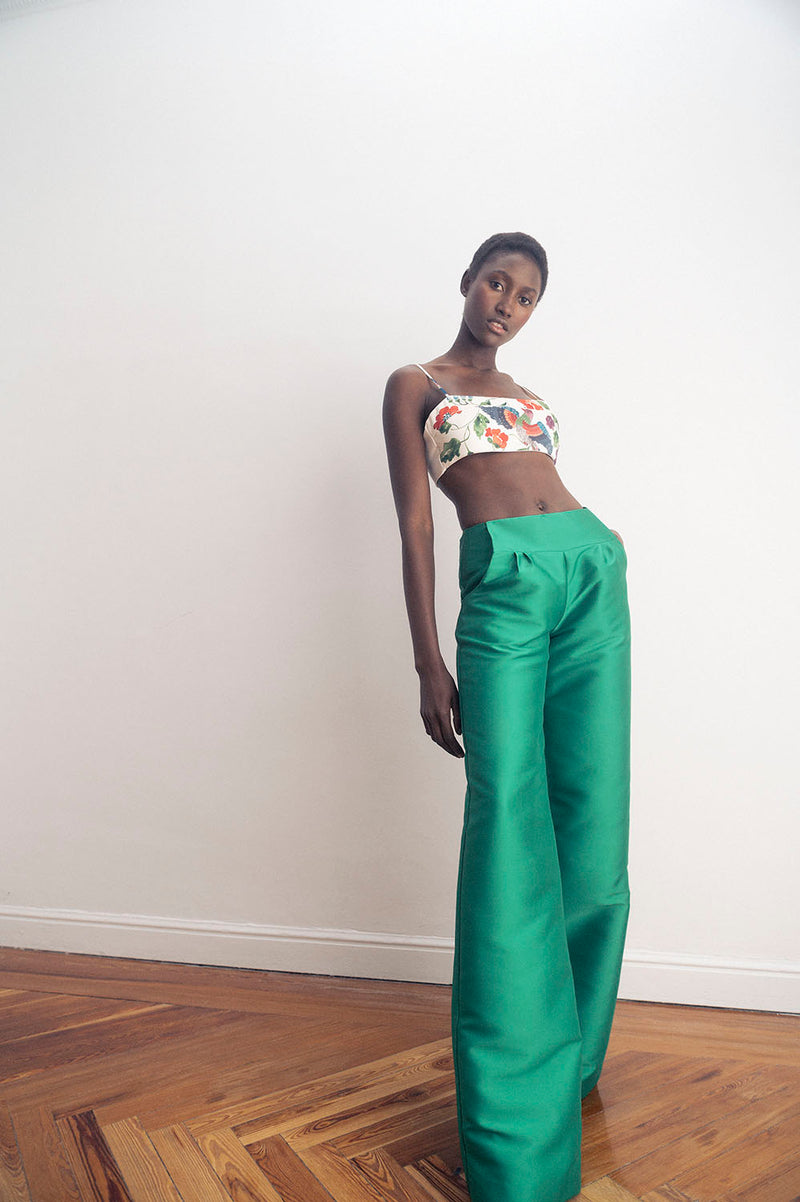 Lookbook del pantalón recto talle alto color verde