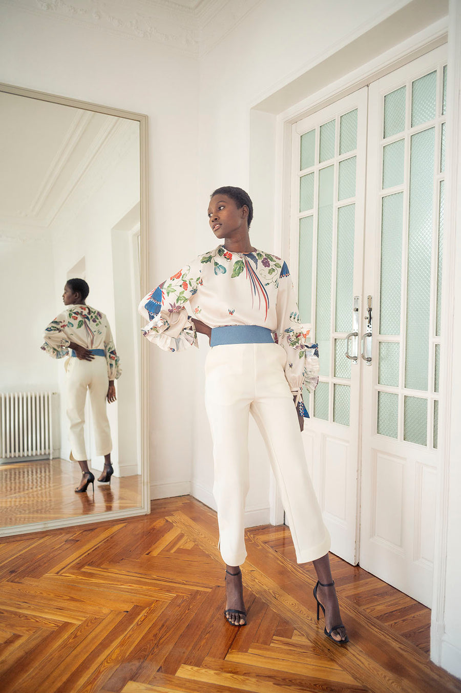 Pantalon blanco roto hotsell