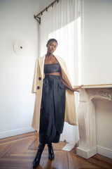 Lookbook del top tirantes negro
